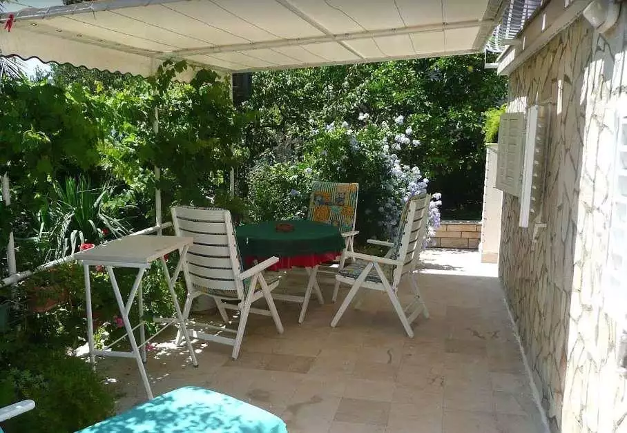 Villa 400m² in Croatia, Ciovo. Priced at 1700000€ rent photo-5