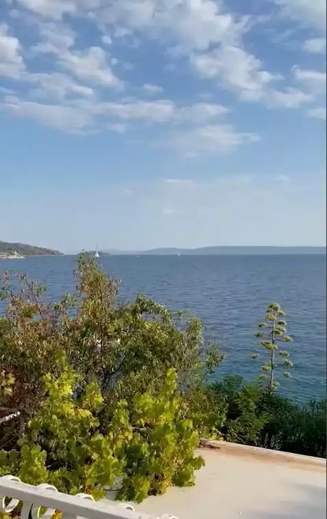 Villa 400m² in Croatia, Ciovo. Priced at 1700000€ rent photo-8