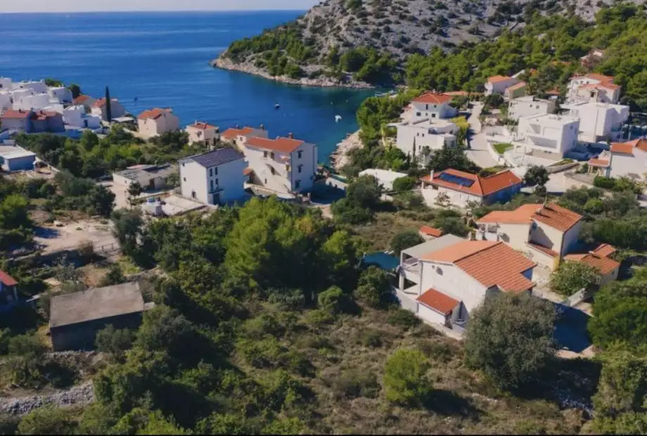 Villa 280m² in Croatia, Rogoznica. Priced at 600000€ rent photo-3