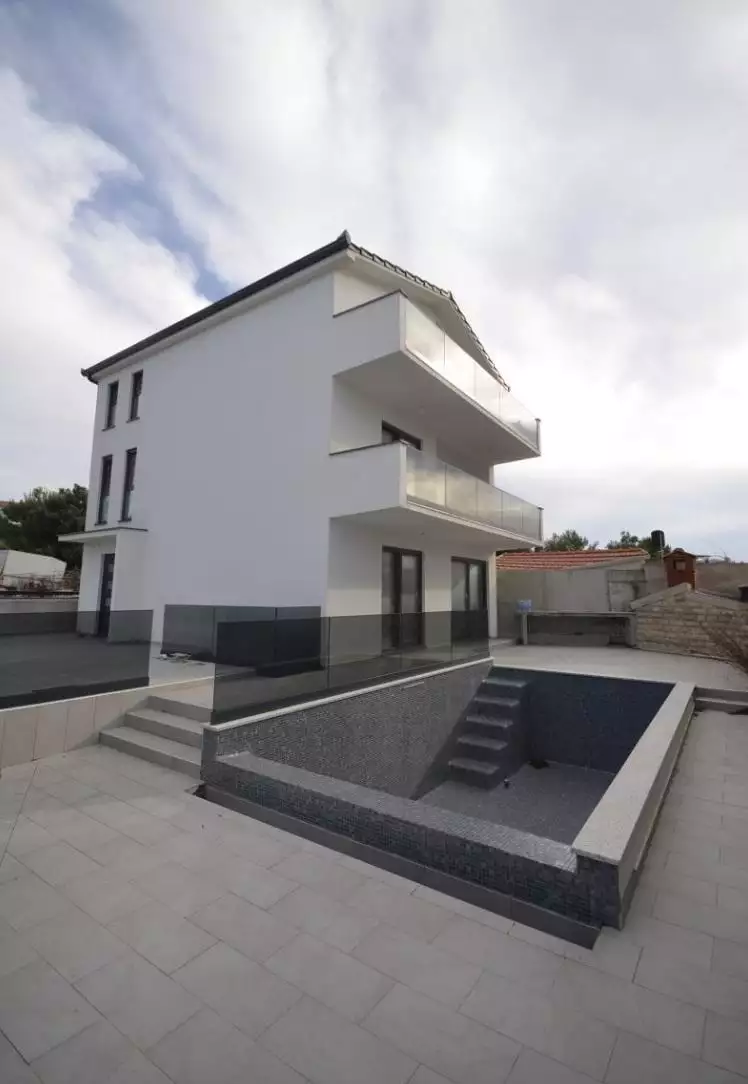 Villa 280m² in Croatia, Rogoznica. Priced at 600000€ rent photo-15