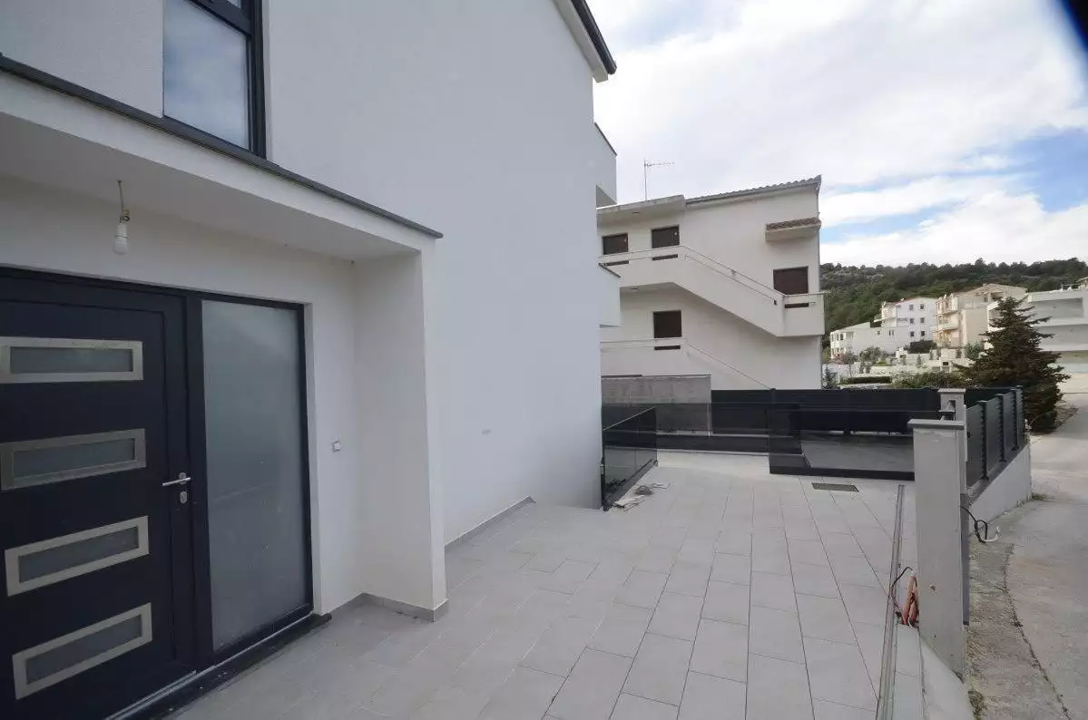 Villa 280m² in Croatia, Rogoznica. Priced at 600000€ rent photo-19