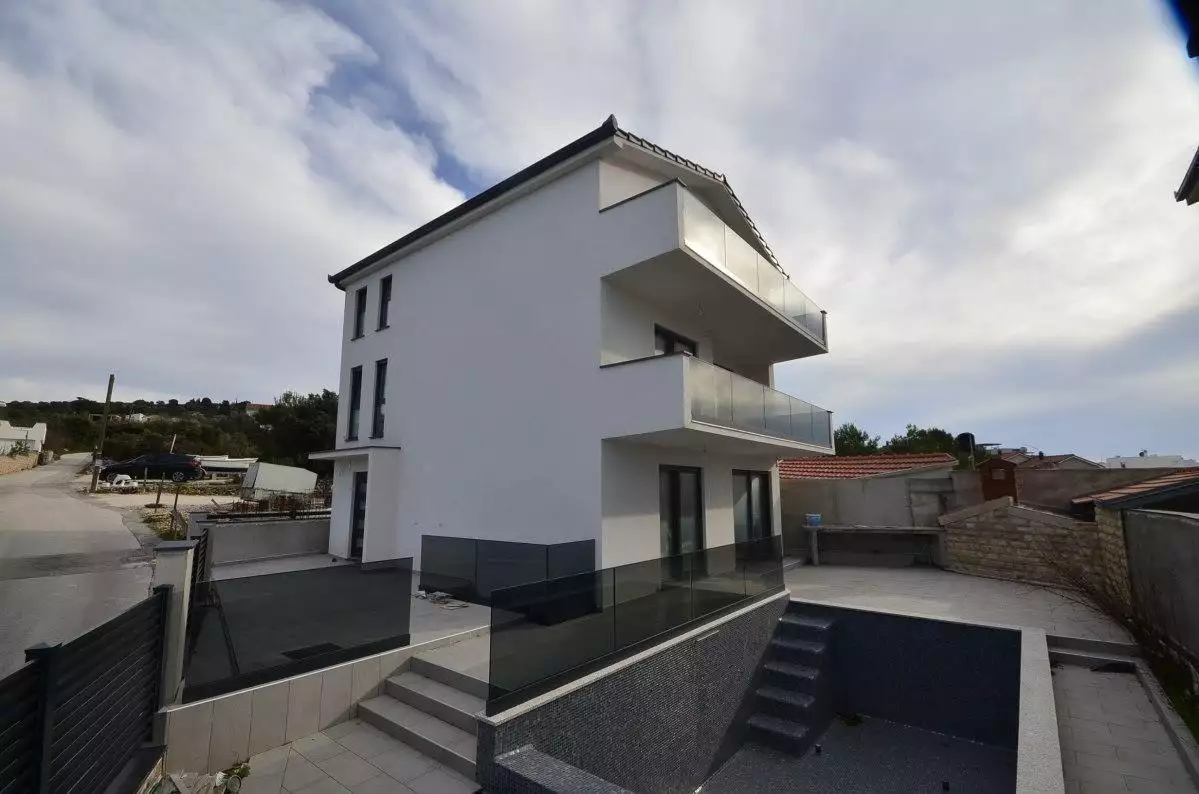 Villa 280m² in Croatia, Rogoznica. Priced at 600000€ rent photo-24