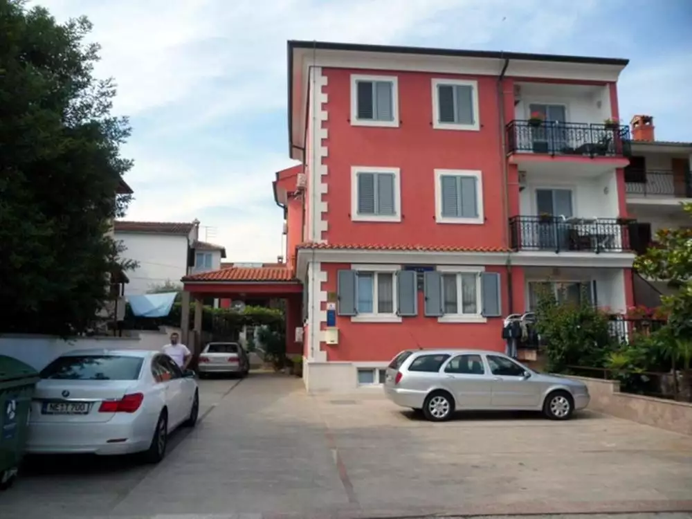 Hotels 1007m² in Croatia, Rovinj. Priced at 3000000€ rent photo-3