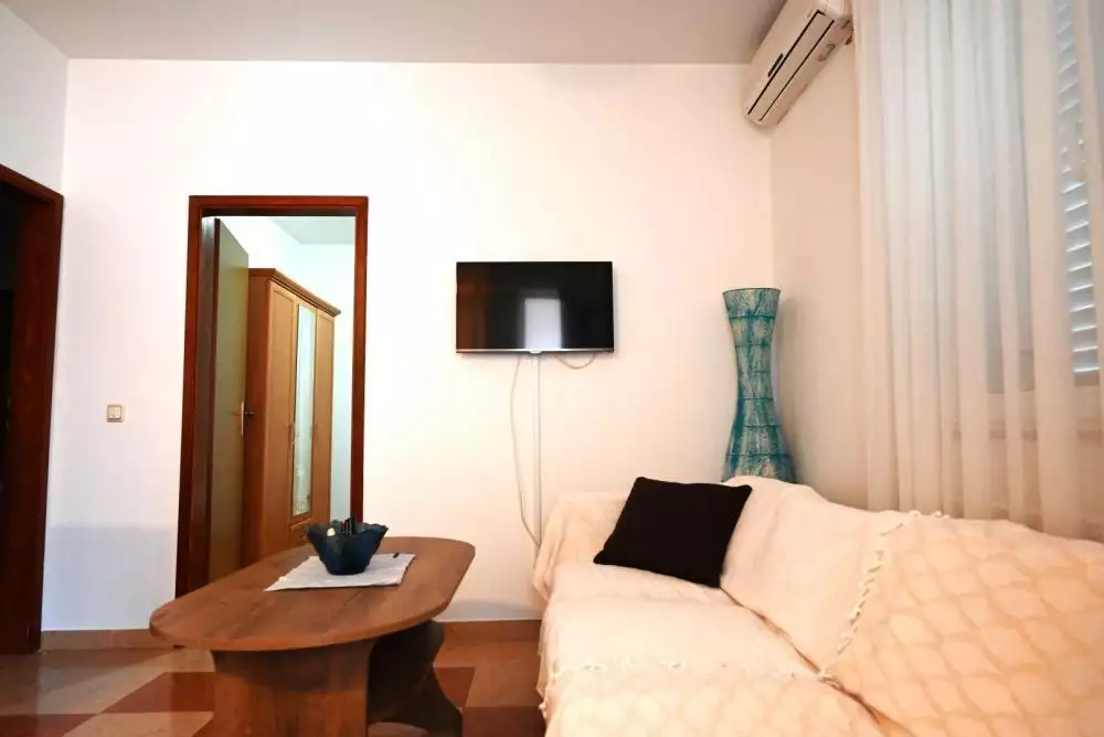 Hotels 1007m² in Croatia, Rovinj. Priced at 3000000€ rent photo-16
