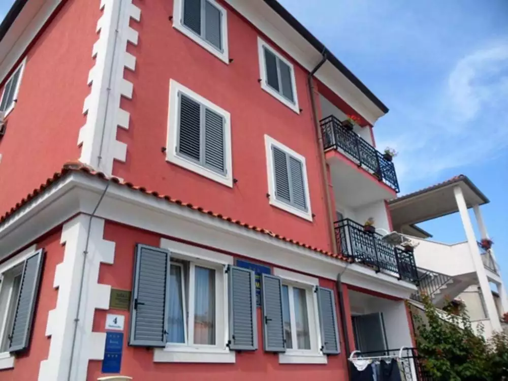Hotels 1007m² in Croatia, Rovinj. Priced at 3000000€ rent photo-1