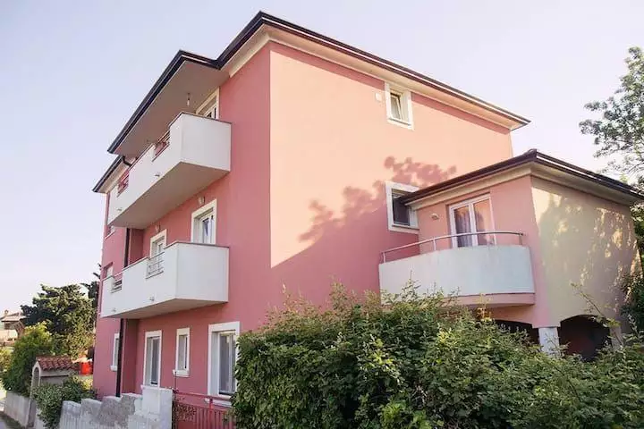 Hotels 450m² in Croatia, Premantura. Priced at 1300000€ rent photo-3