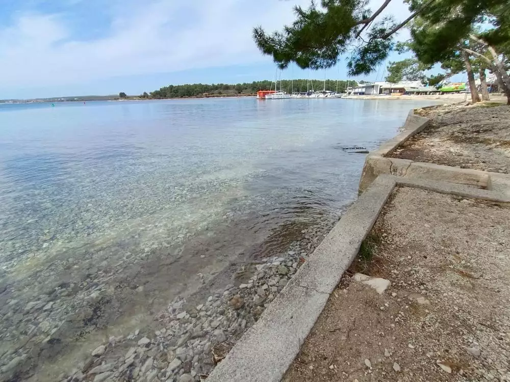 Villa 360m² in Croatia, Medulin. Priced at 800000€ rent photo-18