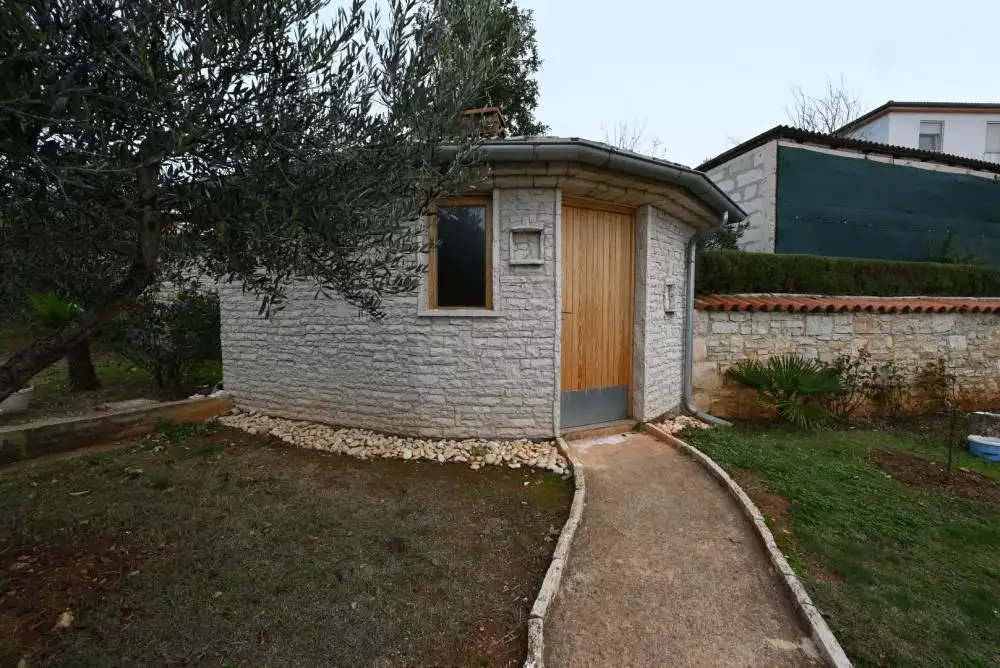 Hotels 750m² in Croatia, Medulin. Priced at 2500000€ rent photo-9