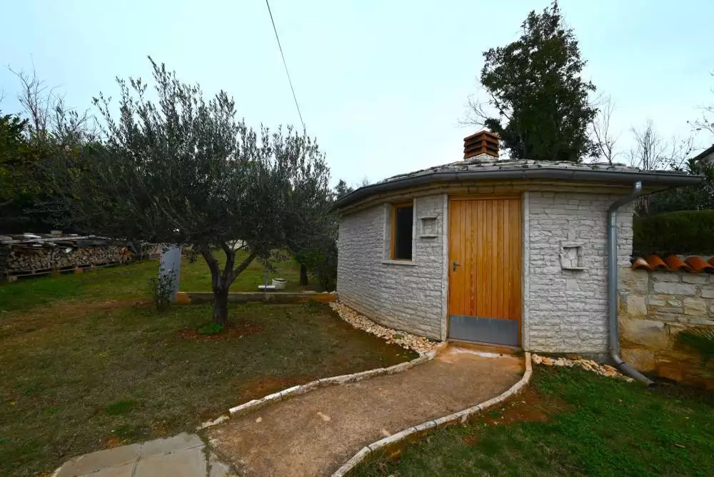 Hotels 750m² in Croatia, Medulin. Priced at 2500000€ rent photo-11