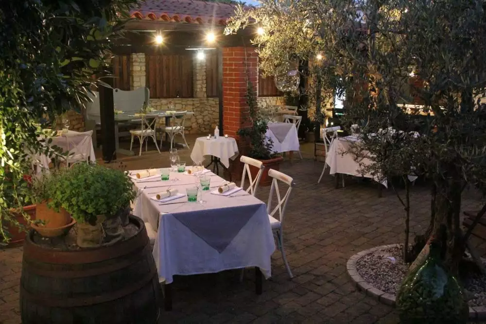 Hotels 900m² in Croatia, Novigrad. Priced at 2300000€ rent photo-10