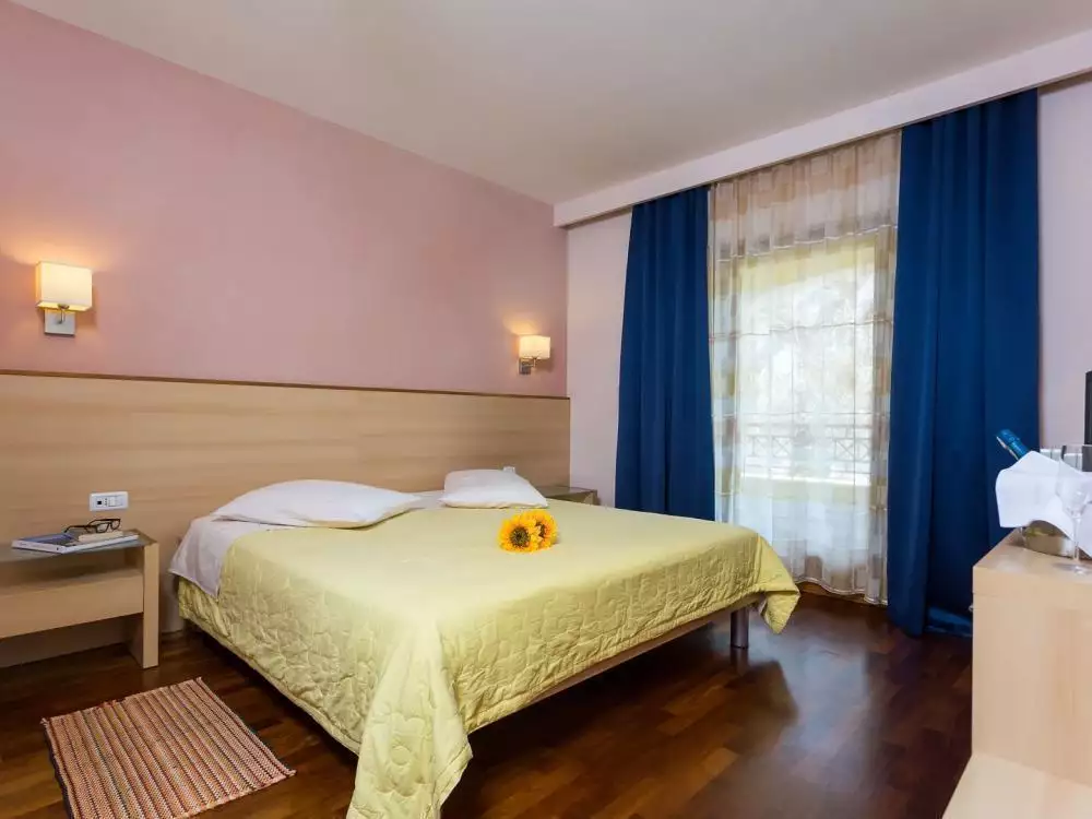 Hotels 900m² in Croatia, Novigrad. Priced at 2300000€ rent photo-25