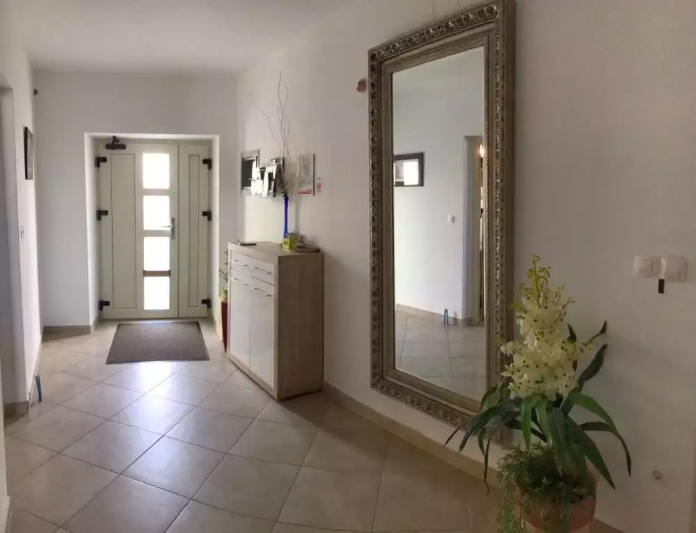 Villa 537m² in Croatia, Vodnjan. Priced at 730000€ rent photo-21