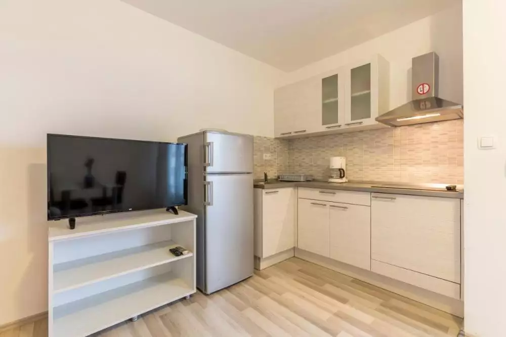 Hotels 468m² in Croatia, Podstrana. Priced at 1100000€ rent photo-16