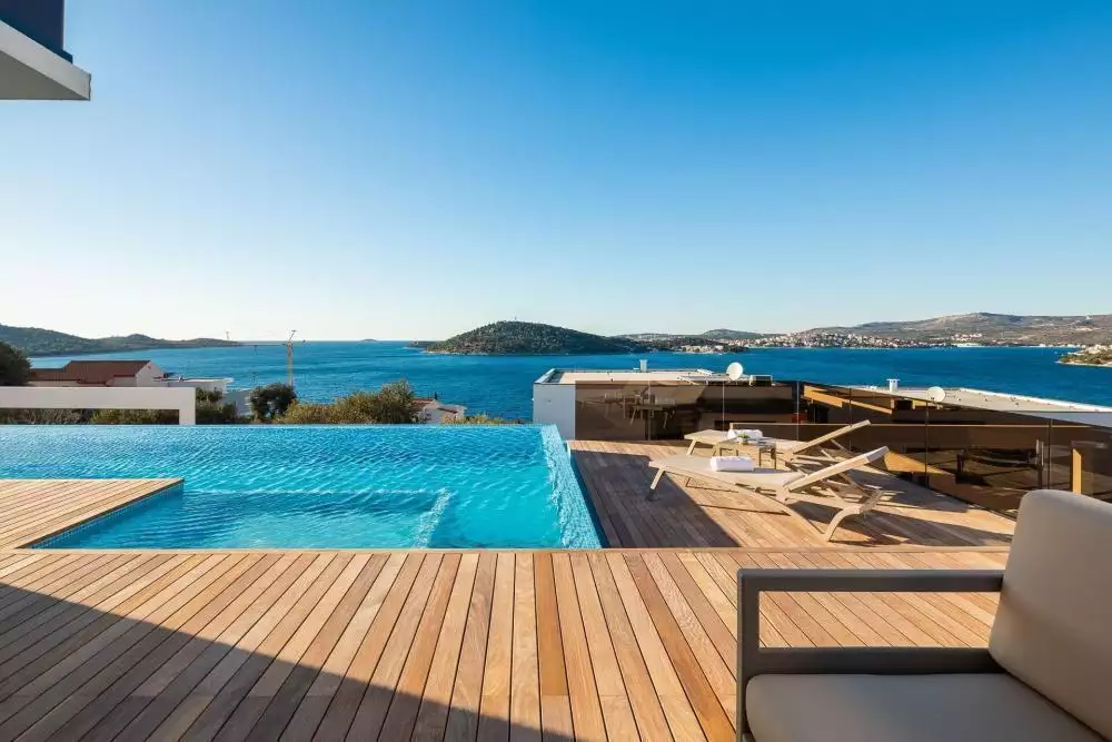 Villa 260m² in Croatia, Rogoznica. Priced at 1480000€ rent photo-9