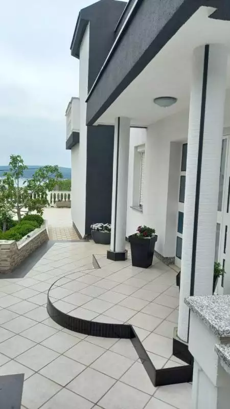 Villa 197m² in Croatia, Crikvenica. Priced at 780000€ rent photo-8