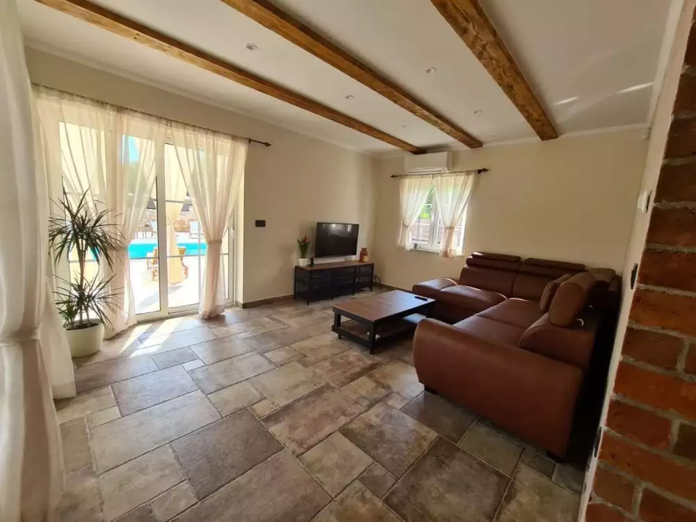 Villa 167m² in Croatia, Dobrinj. Priced at 999000€ rent photo-11