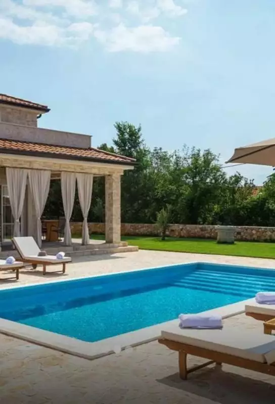 Villa 167m² in Croatia, Dobrinj. Priced at 999000€ rent photo-13
