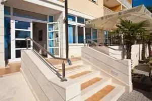Hotels 835m² in Croatia, Podaca. Priced at 2000000€ rent photo-5