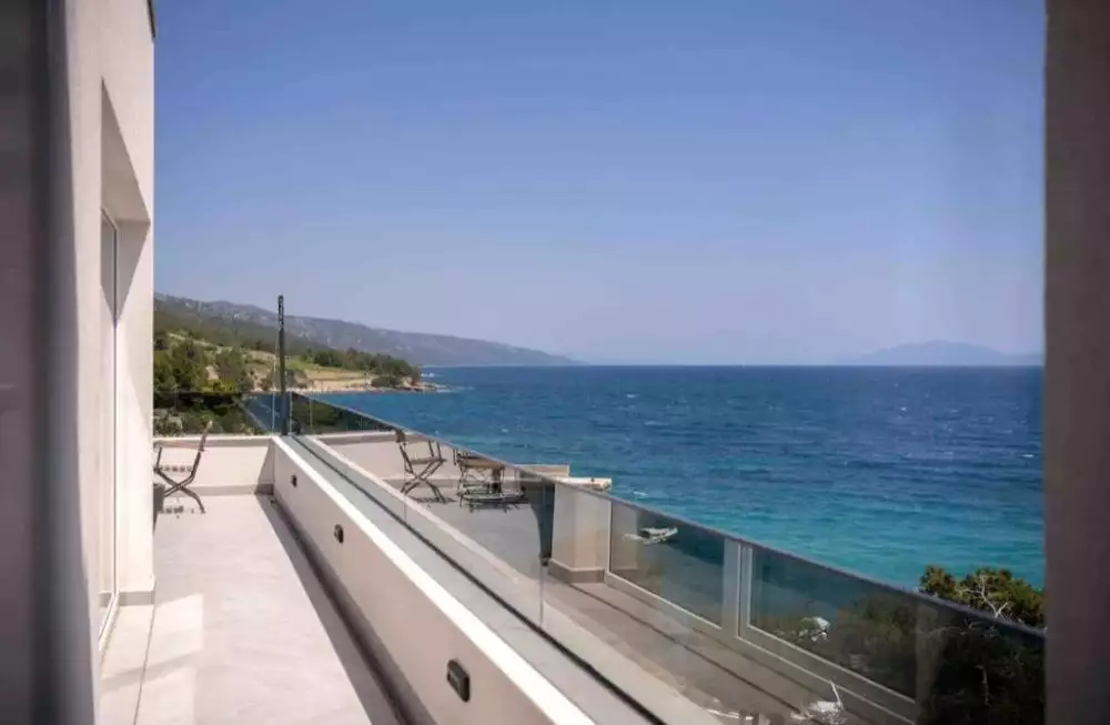 Hotels 740m² in Croatia, Zavala. Priced at 2700000€ rent photo-2