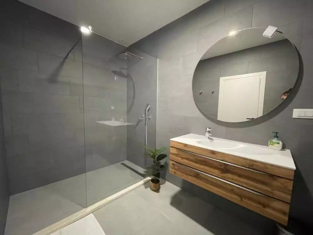 Hotels 740m² in Croatia, Zavala. Priced at 2700000€ rent photo-19
