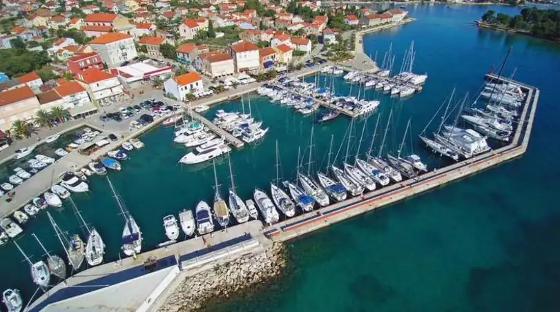 Hotels 4418m² in Croatia, Ugljan. Priced at 9900000€ rent photo-1