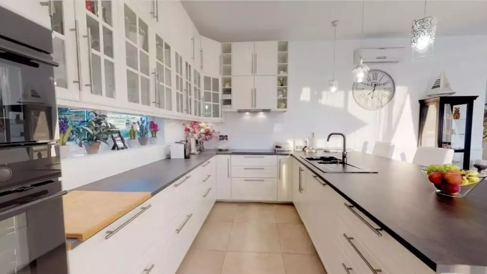 Villa 170m² in Croatia, Hvar. Priced at 1422000€ rent photo-12