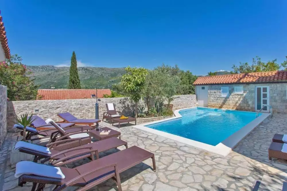 Hotels 400m² in Croatia, Zaton. Priced at 1780000€ rent photo-4