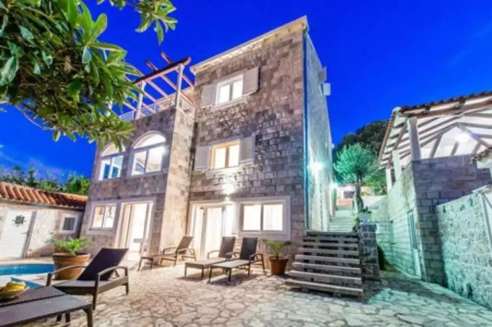 Hotels 400m² in Croatia, Zaton. Priced at 1780000€ rent photo-7