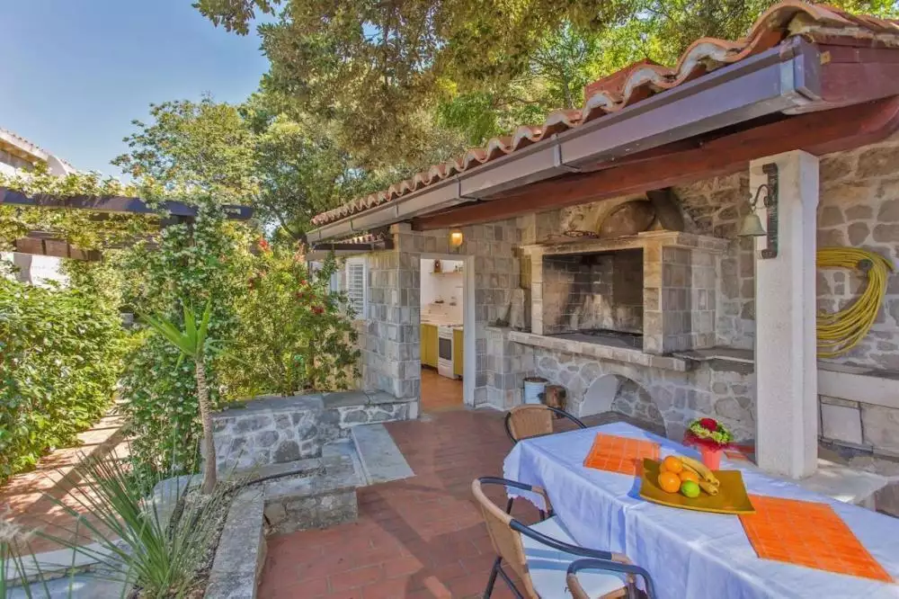 Hotels 400m² in Croatia, Zaton. Priced at 1780000€ rent photo-9