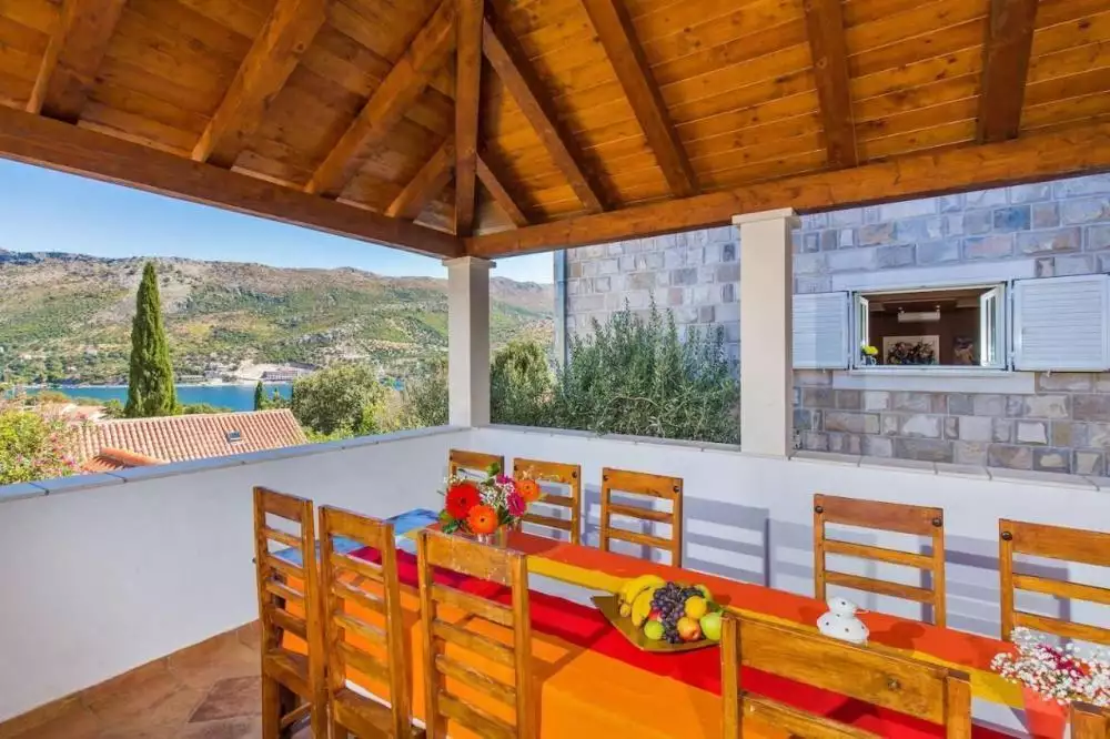 Hotels 400m² in Croatia, Zaton. Priced at 1780000€ rent photo-13