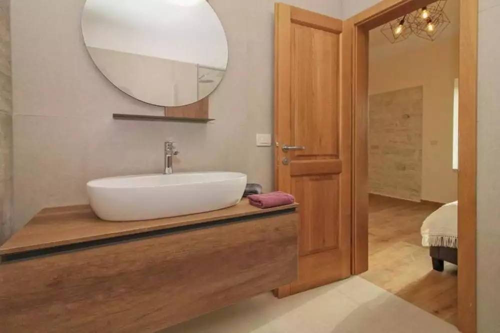 Villa 200m² in Croatia, Kanfanar. Priced at 750000€ rent photo-12