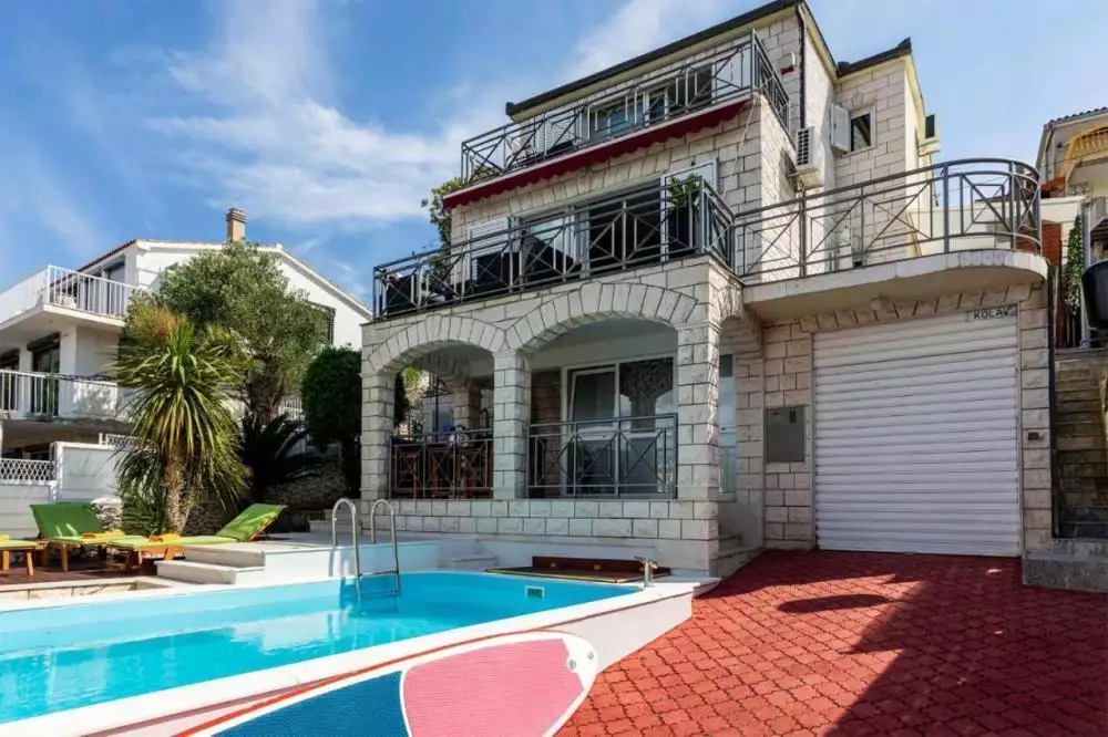Villa 200m² in Croatia, Trogir. Priced at 1270000€ rent photo-4