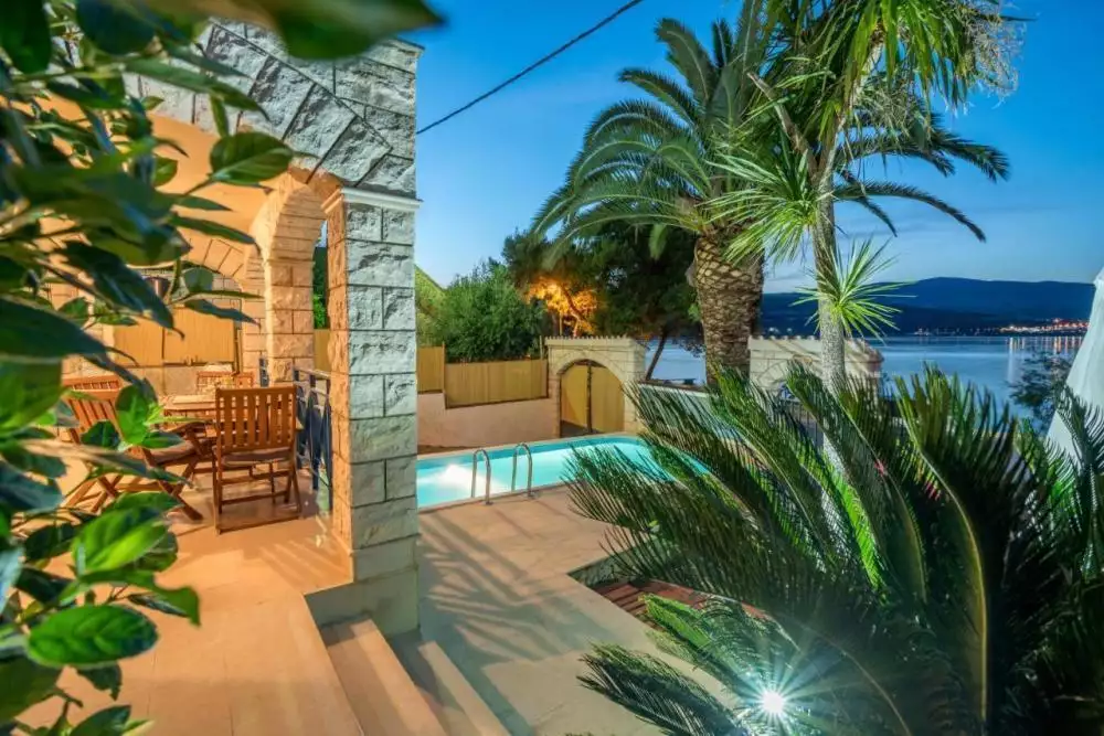 Villa 200m² in Croatia, Trogir. Priced at 1270000€ rent photo-5