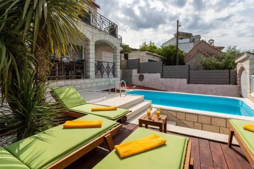 Villa 200m² in Croatia, Trogir. Priced at 1270000€ rent photo-7