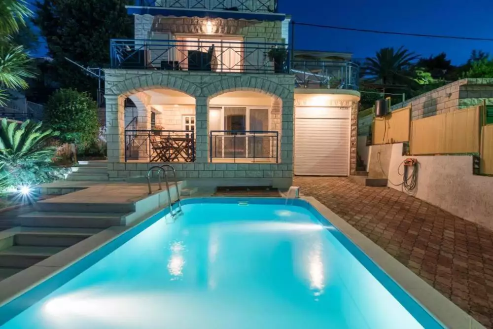 Villa 200m² in Croatia, Trogir. Priced at 1270000€ rent photo-18