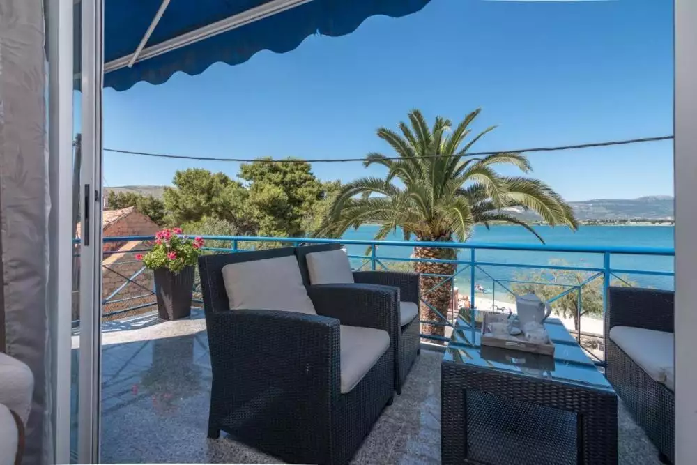 Villa 200m² in Croatia, Trogir. Priced at 1270000€ rent photo-19