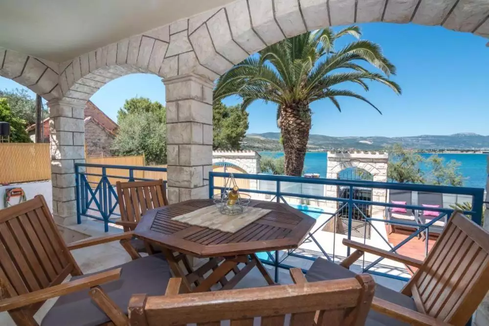 Villa 200m² in Croatia, Trogir. Priced at 1270000€ rent photo-20