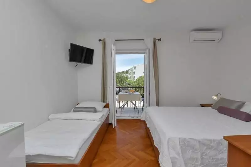 Hotels 500m² in Croatia, Tucepi. Priced at 2500000€ rent photo-11