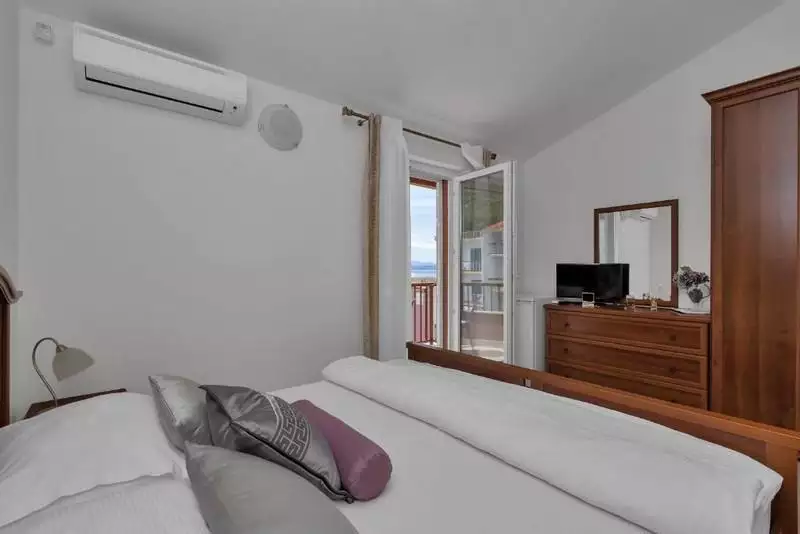 Hotels 500m² in Croatia, Tucepi. Priced at 2500000€ rent photo-15