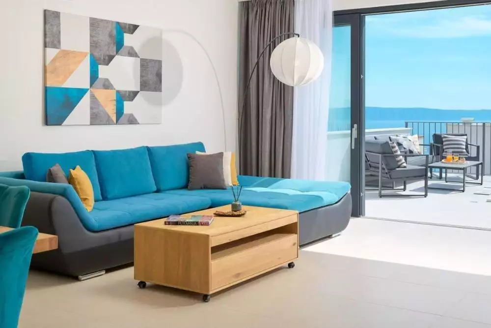 Villa 200m² in Croatia, Makarska. Priced at 990000€ rent photo-3