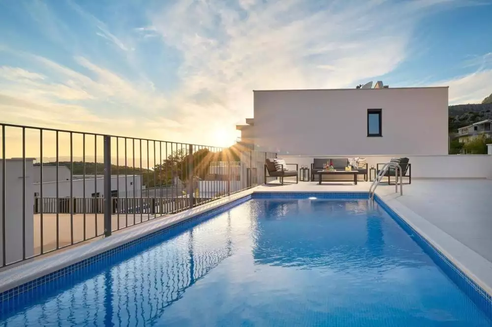 Villa 200m² in Croatia, Makarska. Priced at 990000€ rent photo-5