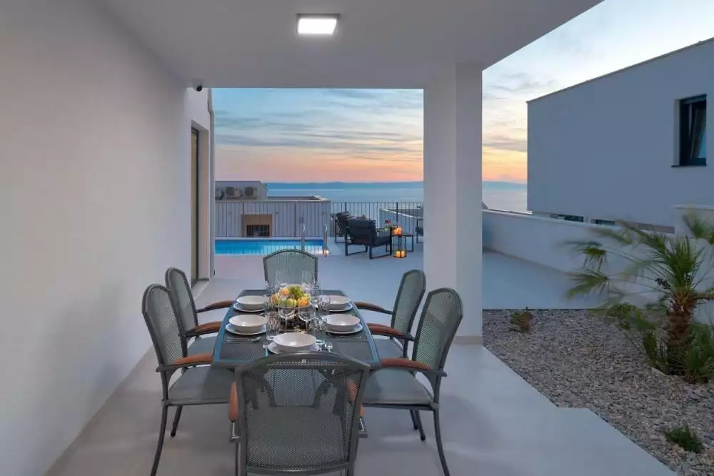 Villa 200m² in Croatia, Makarska. Priced at 990000€ rent photo-20
