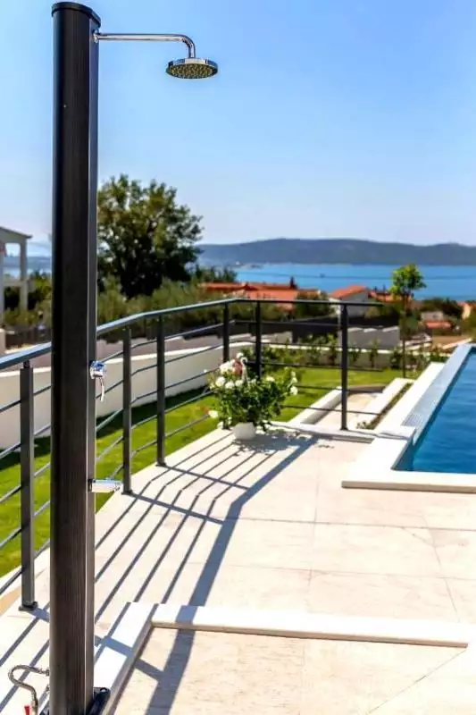 Villa 350m² in Croatia, Kastela. Priced at 2200000€ rent photo-11