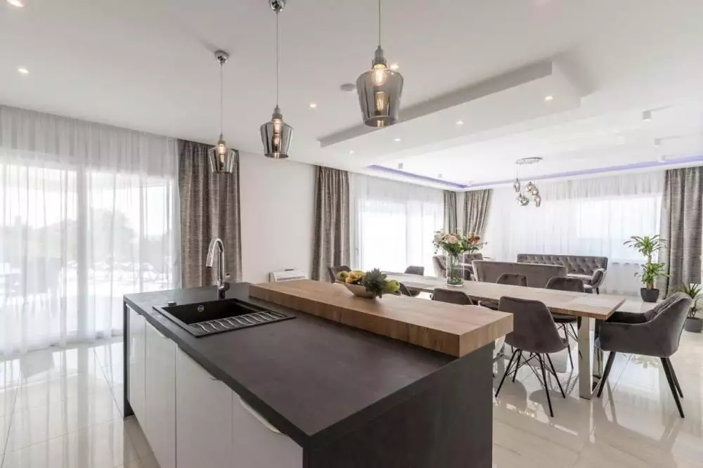 Villa 350m² in Croatia, Kastela. Priced at 2200000€ rent photo-16
