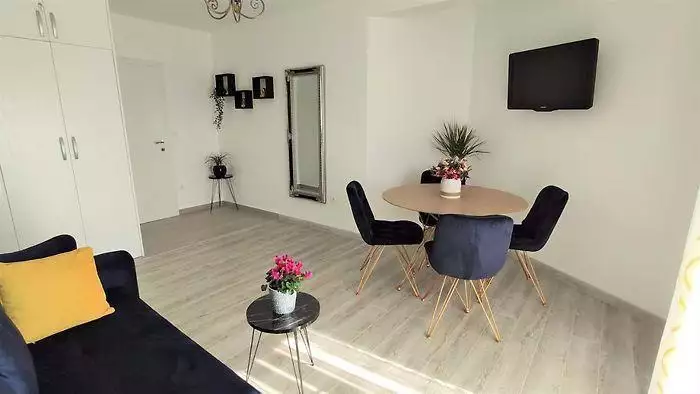 Hotels 292m² in Croatia, Krvavica. Priced at 800000€ rent photo-6