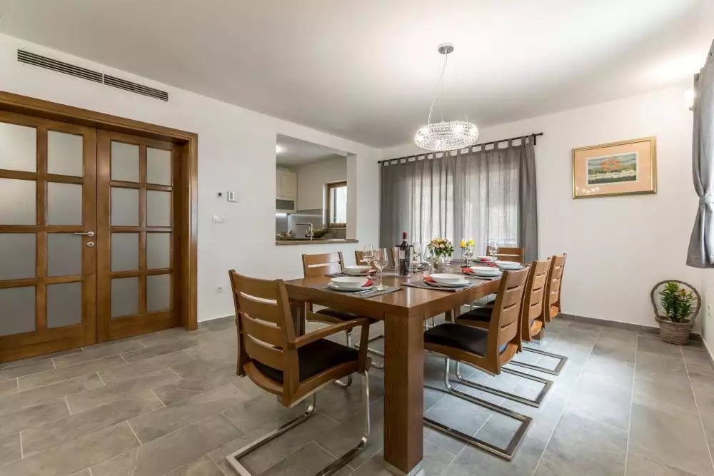 Villa 330m² in Croatia, Omis. Priced at 1600000€ rent photo-10
