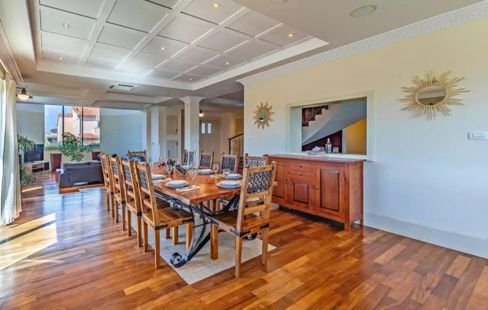 Villa 380m² in Croatia, Medulin. Priced at 1500000€ rent photo-17