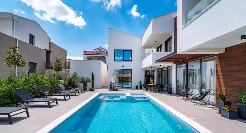 Villa 277m² in Croatia, Zadar. Priced at 985000€ rent photo-10