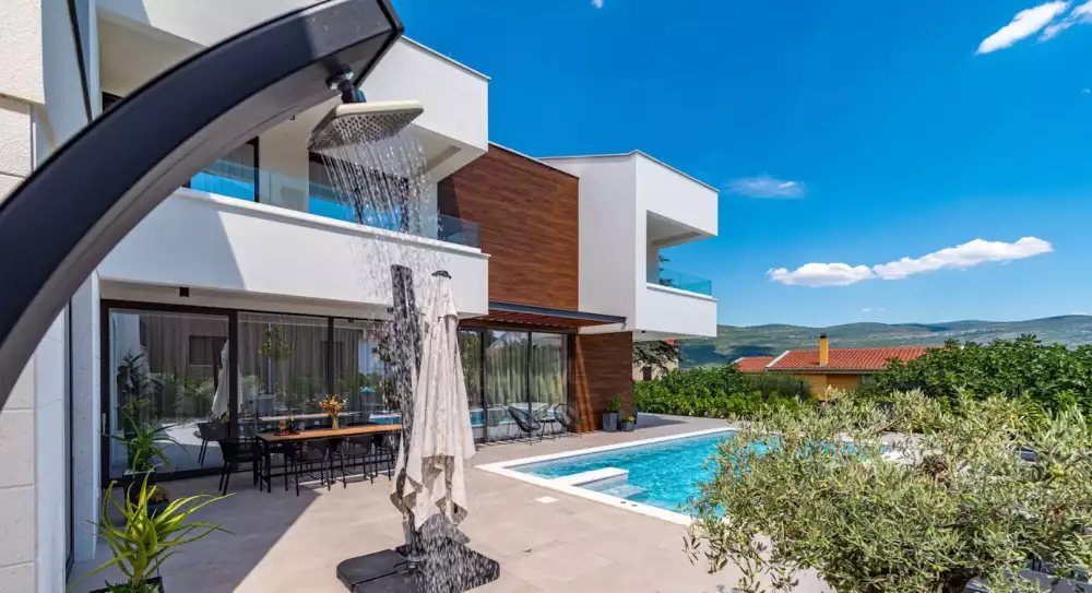 Villa 277m² in Croatia, Zadar. Priced at 985000€ rent photo-12