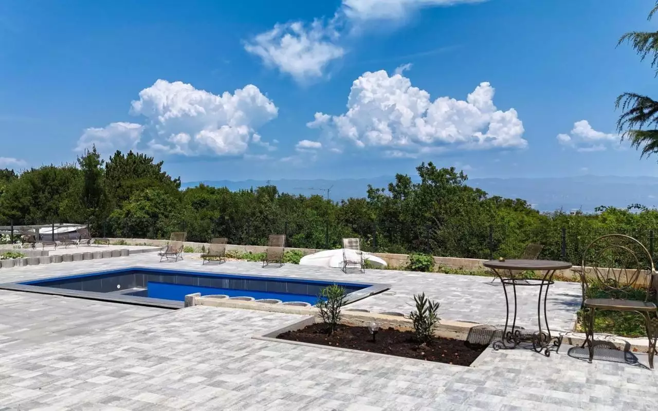 Villa 125m² in Croatia, Vrbnik. Priced at 699000€ rent photo-5